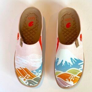 UIN Colorful Mountain Wave Flats